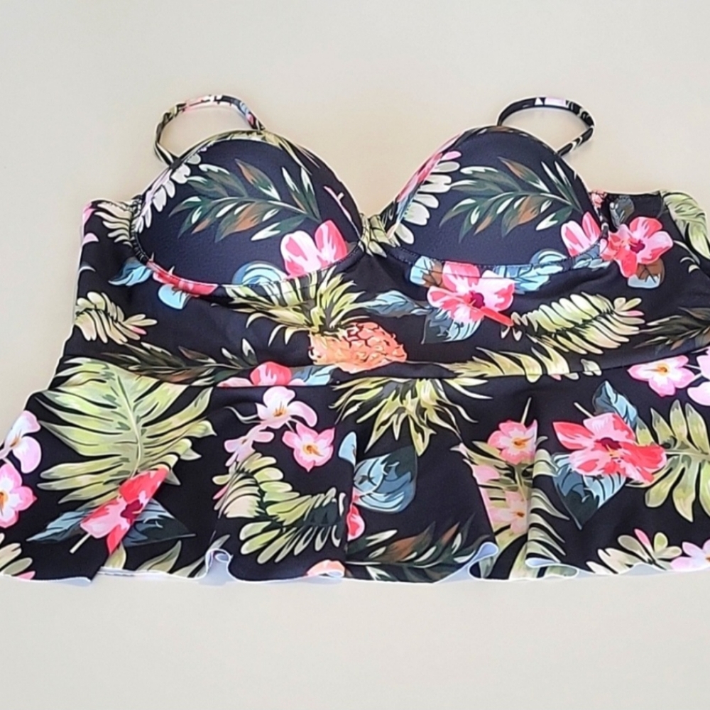 SWIMWEAR BUNDLE ZAFUL AND CUPSHE BIKINI AND FLORAL TANKINI TOP - Picture 14 of 16